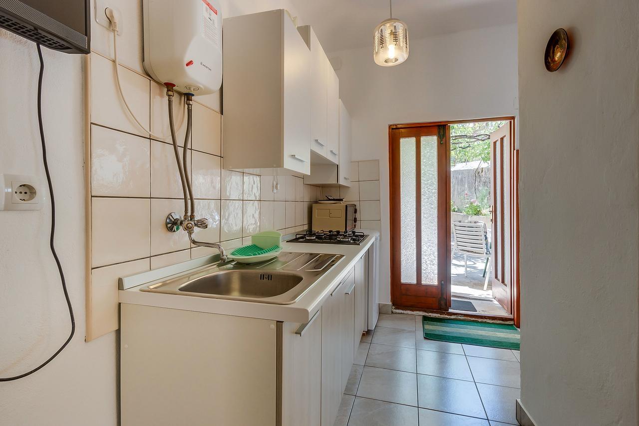Apartments Ivna Veli Losinj Exterior photo