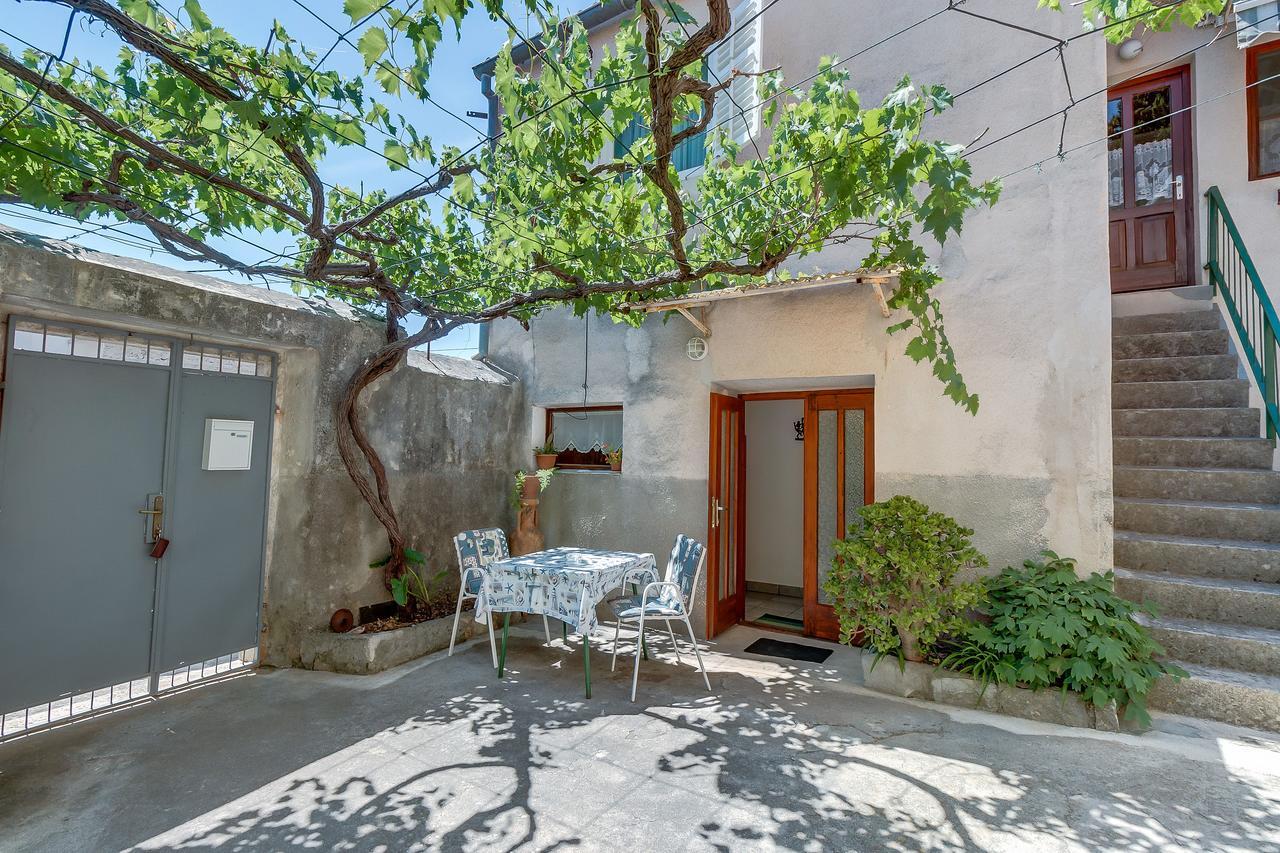 Apartments Ivna Veli Losinj Exterior photo