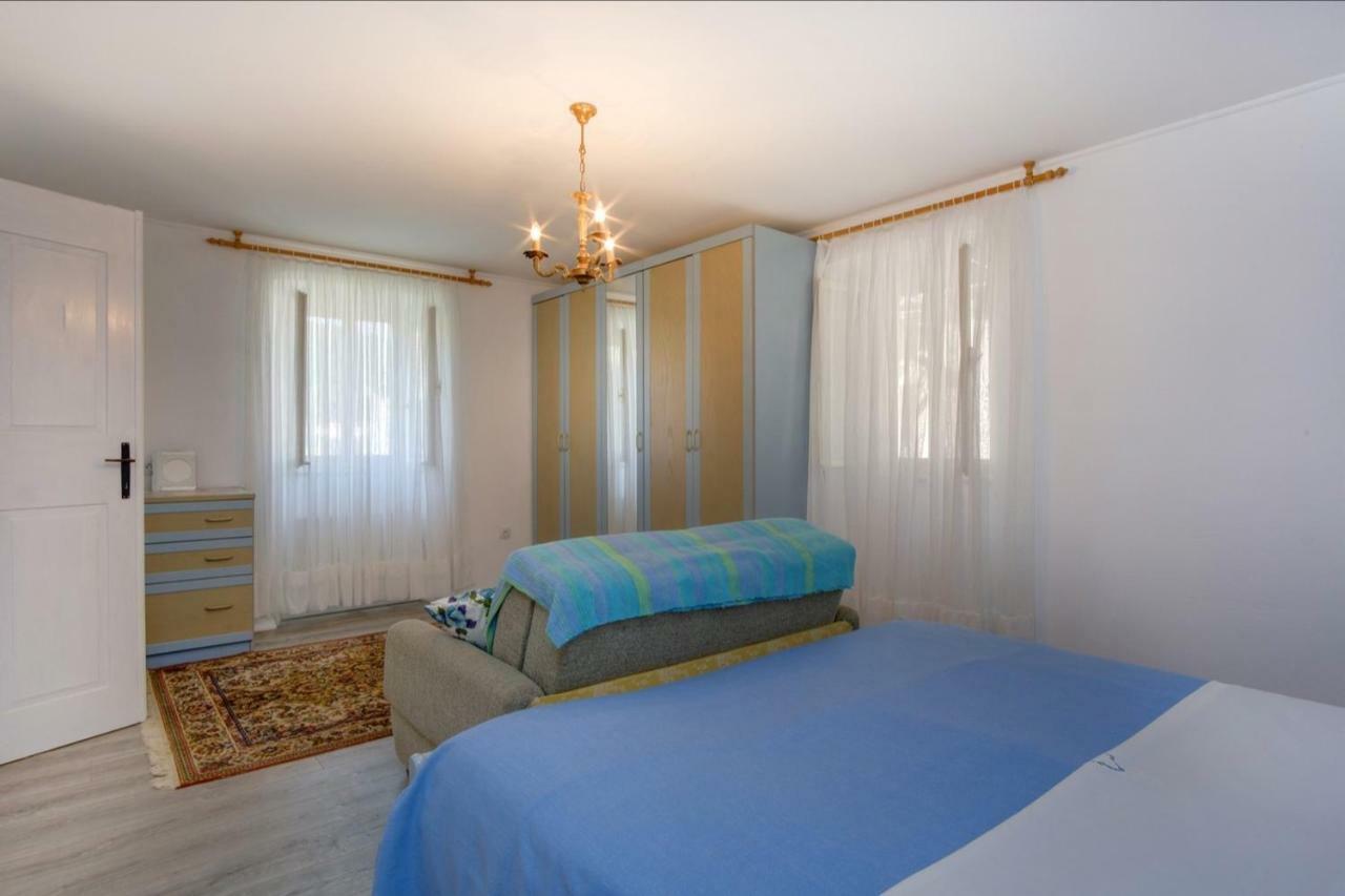 Apartments Ivna Veli Losinj Exterior photo