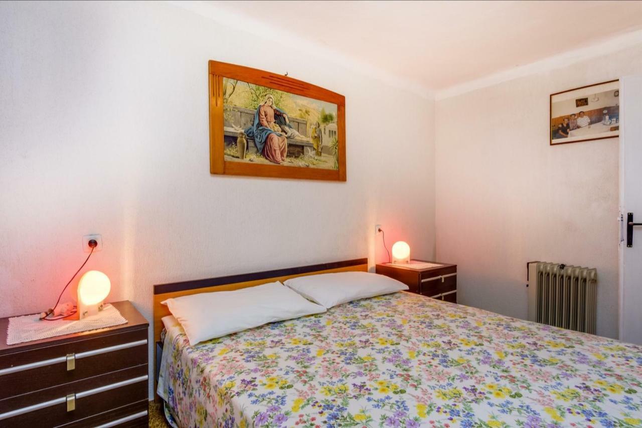 Apartments Ivna Veli Losinj Exterior photo
